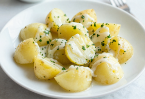 Cold potato salad highlighting resistant starch and gut health
